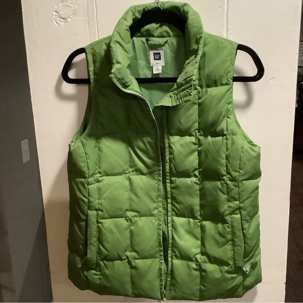 GAP: Beautiful Lime Green Quilted Vest XS